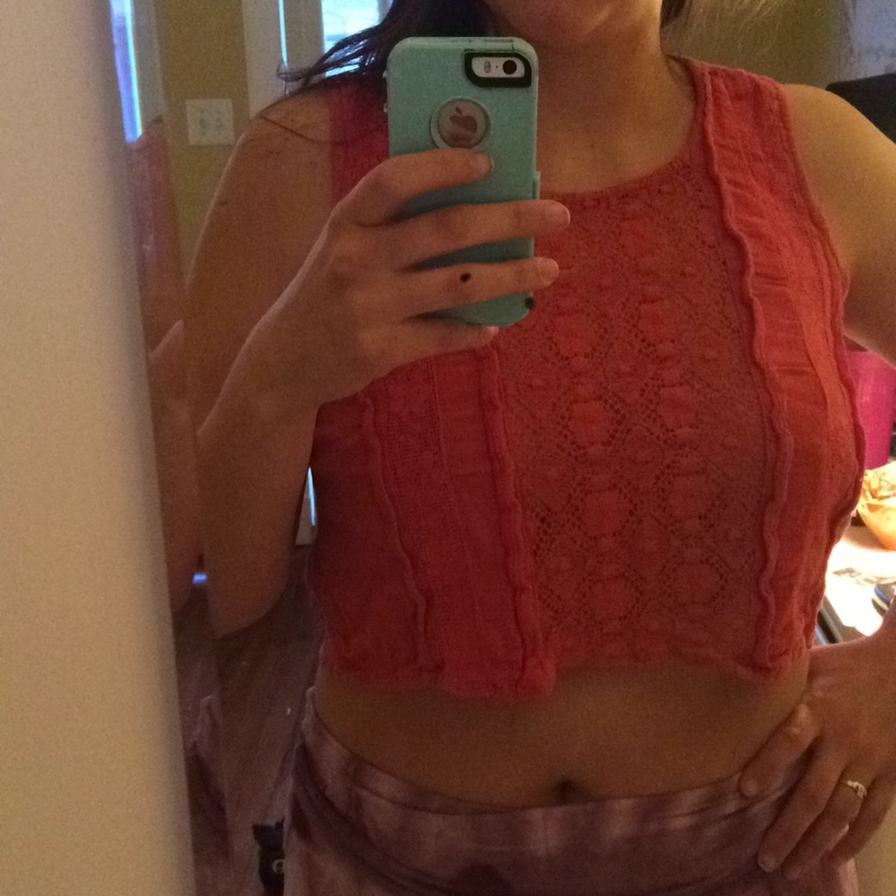 Red crop top